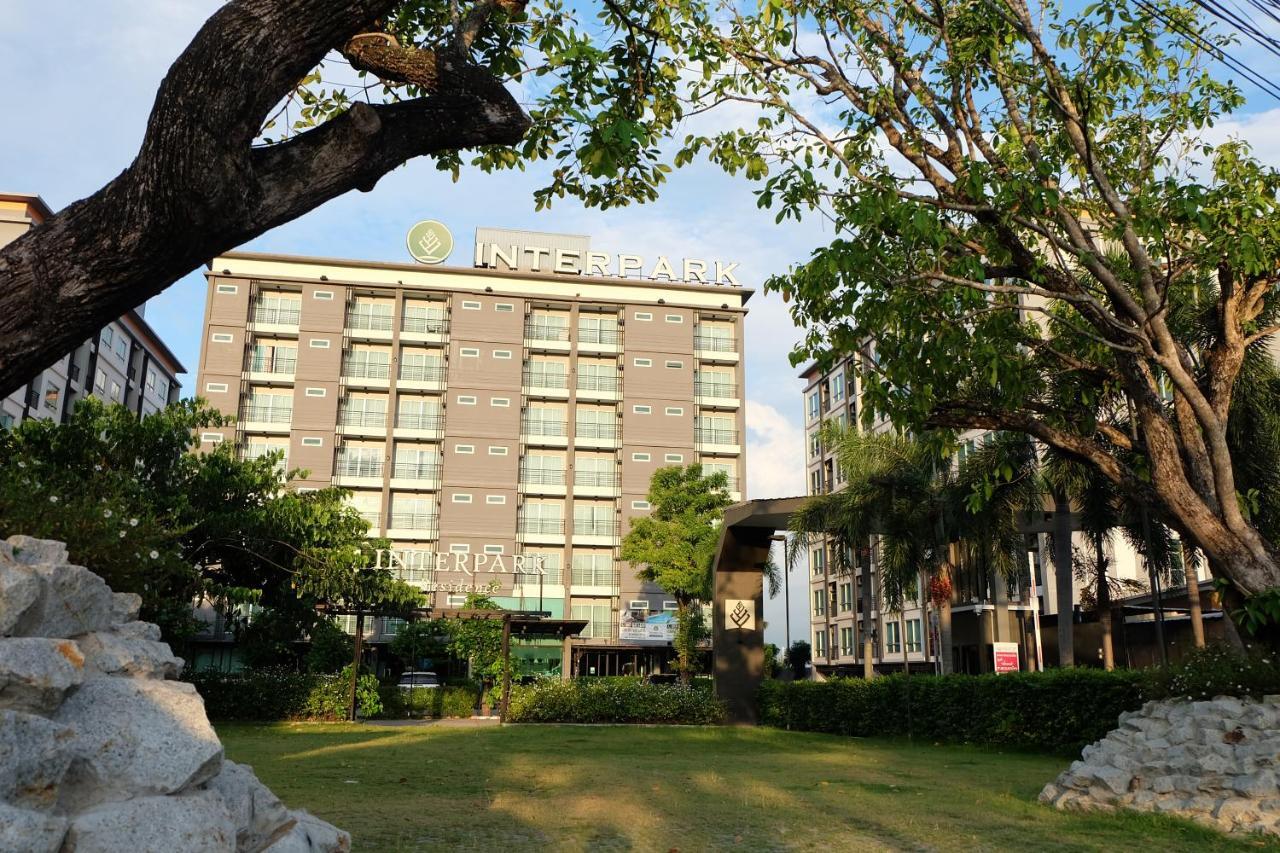 Interpark Hotel & Residence, Eastern Seaboard Районг Екстериор снимка